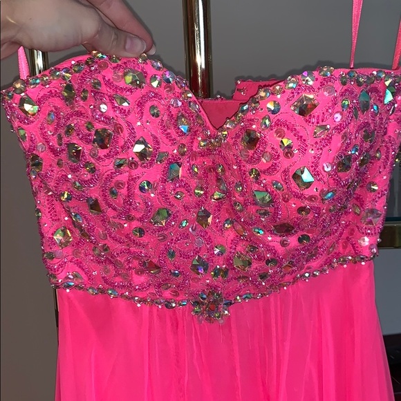 Prom dress - Picture 3 of 7